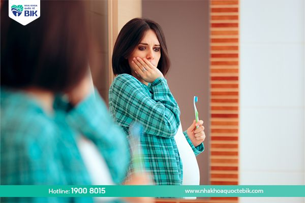 Phụ nữ mang thai gặp các vấn đề về răng miệng