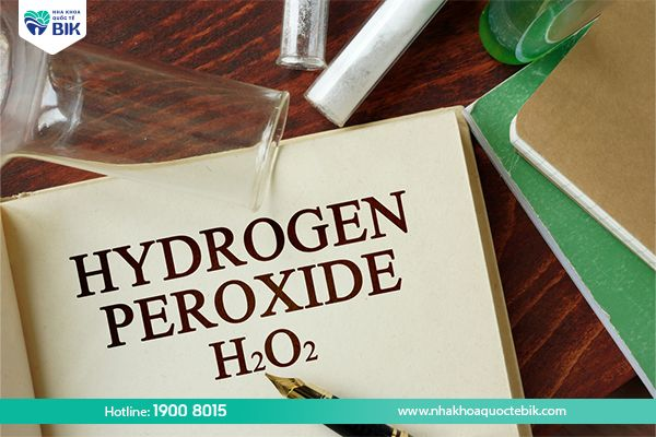Dùng hydrogen peroxide