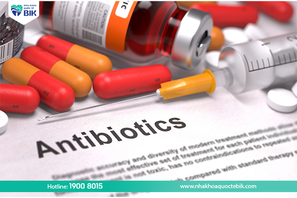 Viêm lợi có mủ uống thuốc kháng sinh