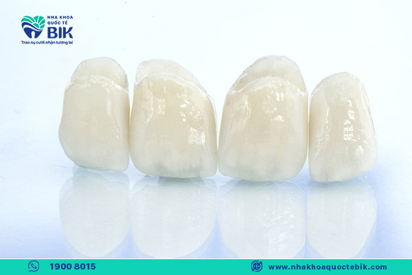 ceramic crown material for decayed teeth