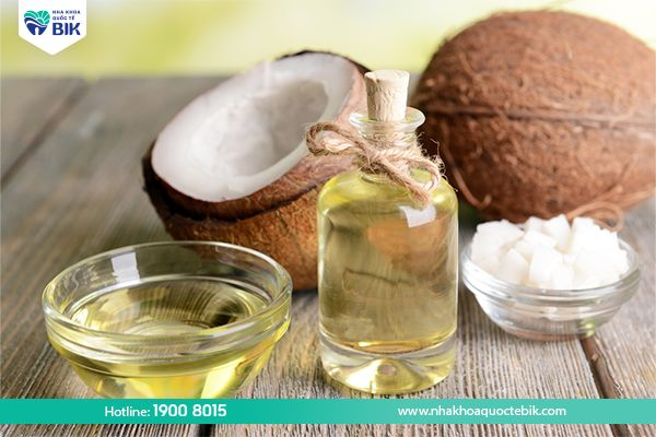 Coconut oil cures swollen gums