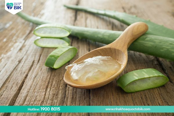 Aloe vera gel helps relieve toothache