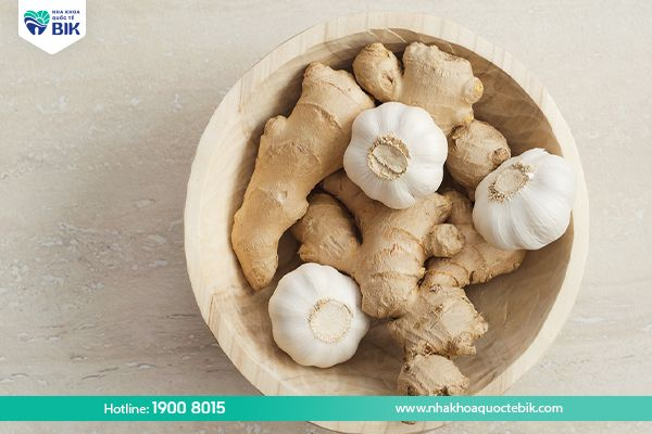 Ginger and garlic support the treatment of tooth decay