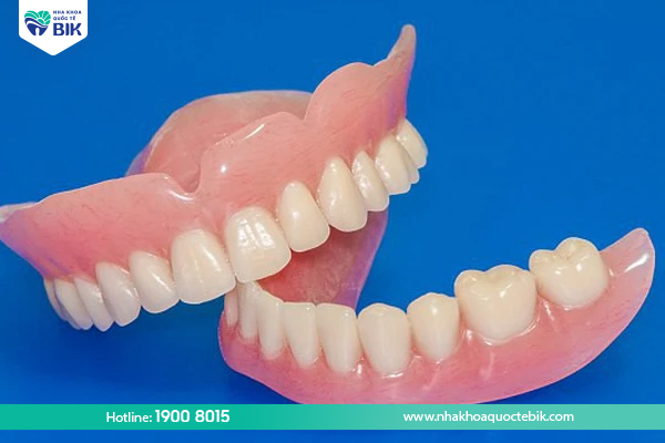 Removable dentures