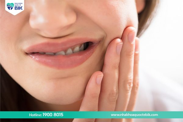 causes of wisdom tooth decay