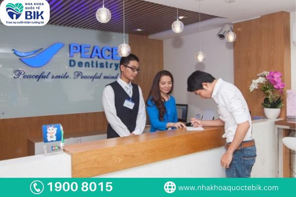 nha-khoa-peace-dentistry-boc-rang-su-gia-re