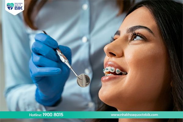 Braces to treat protruding teeth