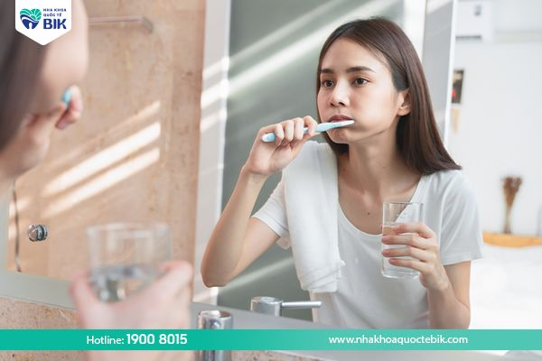 Incorrect oral hygiene habits