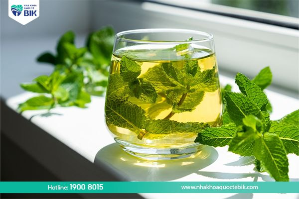 Peppermint tea helps relieve toothache