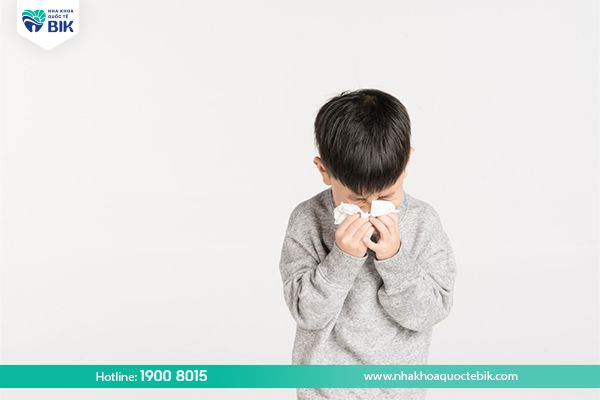 Children have bad breath due to foreign objects in the nose