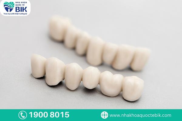 Commonly used porcelain teeth for large broken teeth